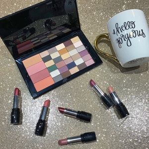 Chroma fusion eye shadows